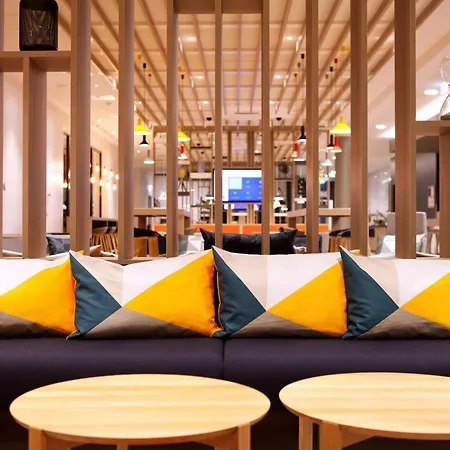 酒店 Express - Airport 3*