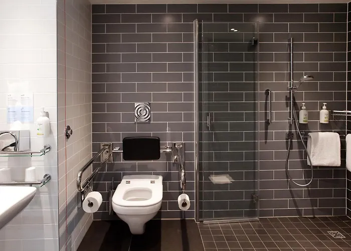 Express - Airport 酒店