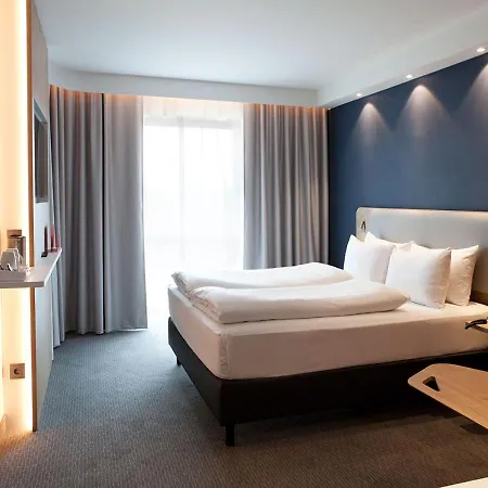 Hotel Express - Airport