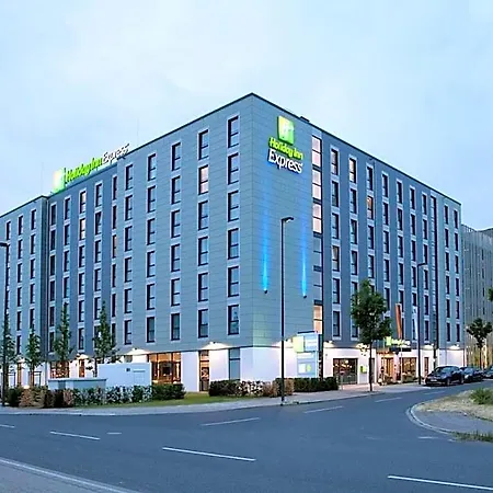 Express - Airport Hotel 3*