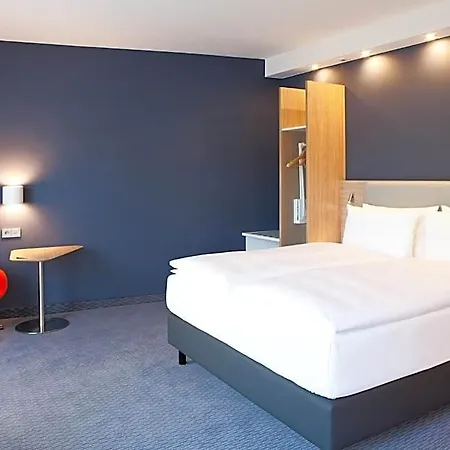 Express - Airport Hotel 3*