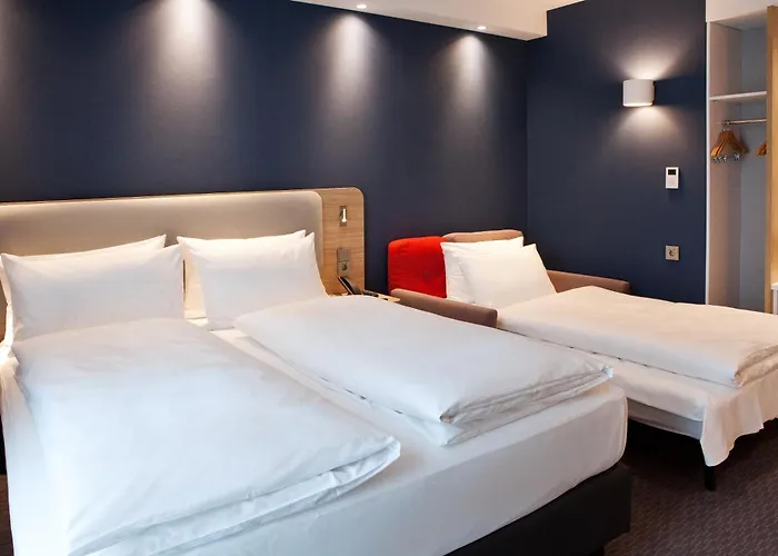 Express - Airport Hotell 3*